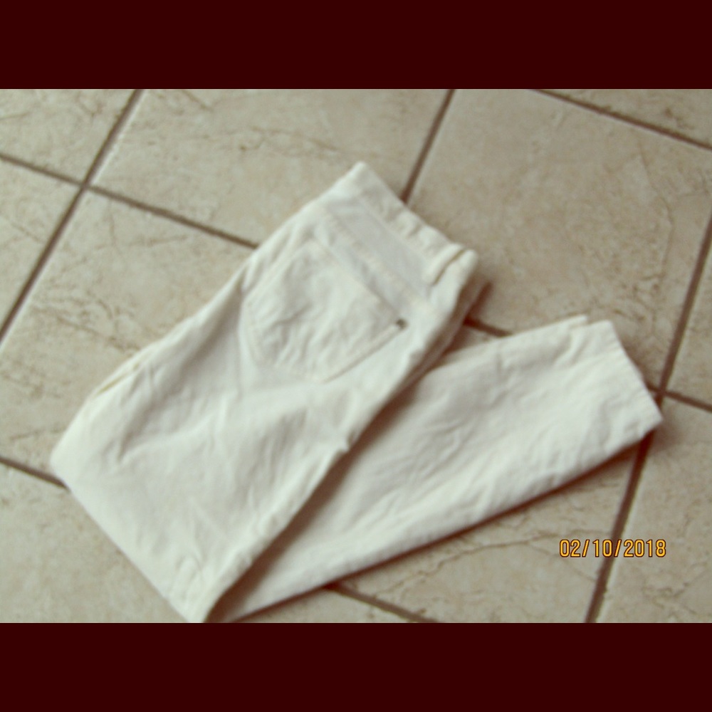 Victoria’s Secret Mid Rise Siren Cordoroys size 4S